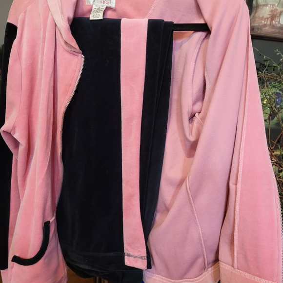 Oleg cassini track suit - Picture 5 of 10